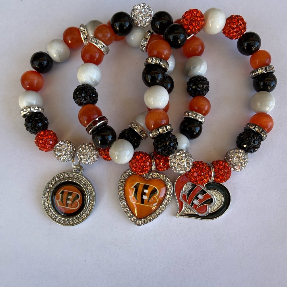 Stylish Beaded Charm Bracelet Set - Black, Orange, Silver
Cincinnati Bengals